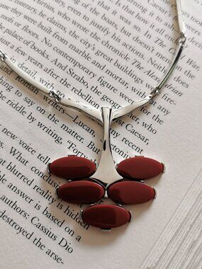 Sarah Coventry Red Pendant Necklace Continental Costume Fashion Jewelry Burgundy
